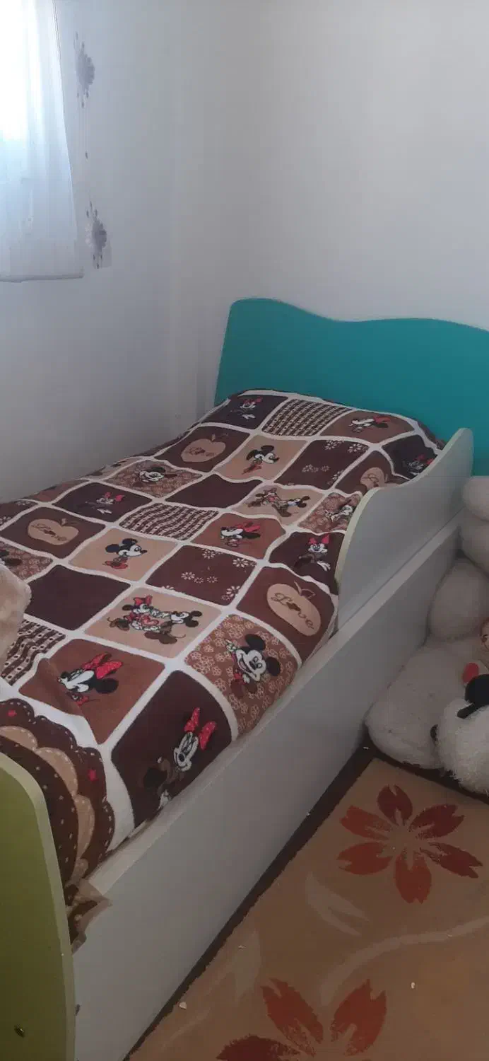 تخت و کمد کودک|تخت و صندلی بچه|کاشان, آیت الله سعیدی|دیوار