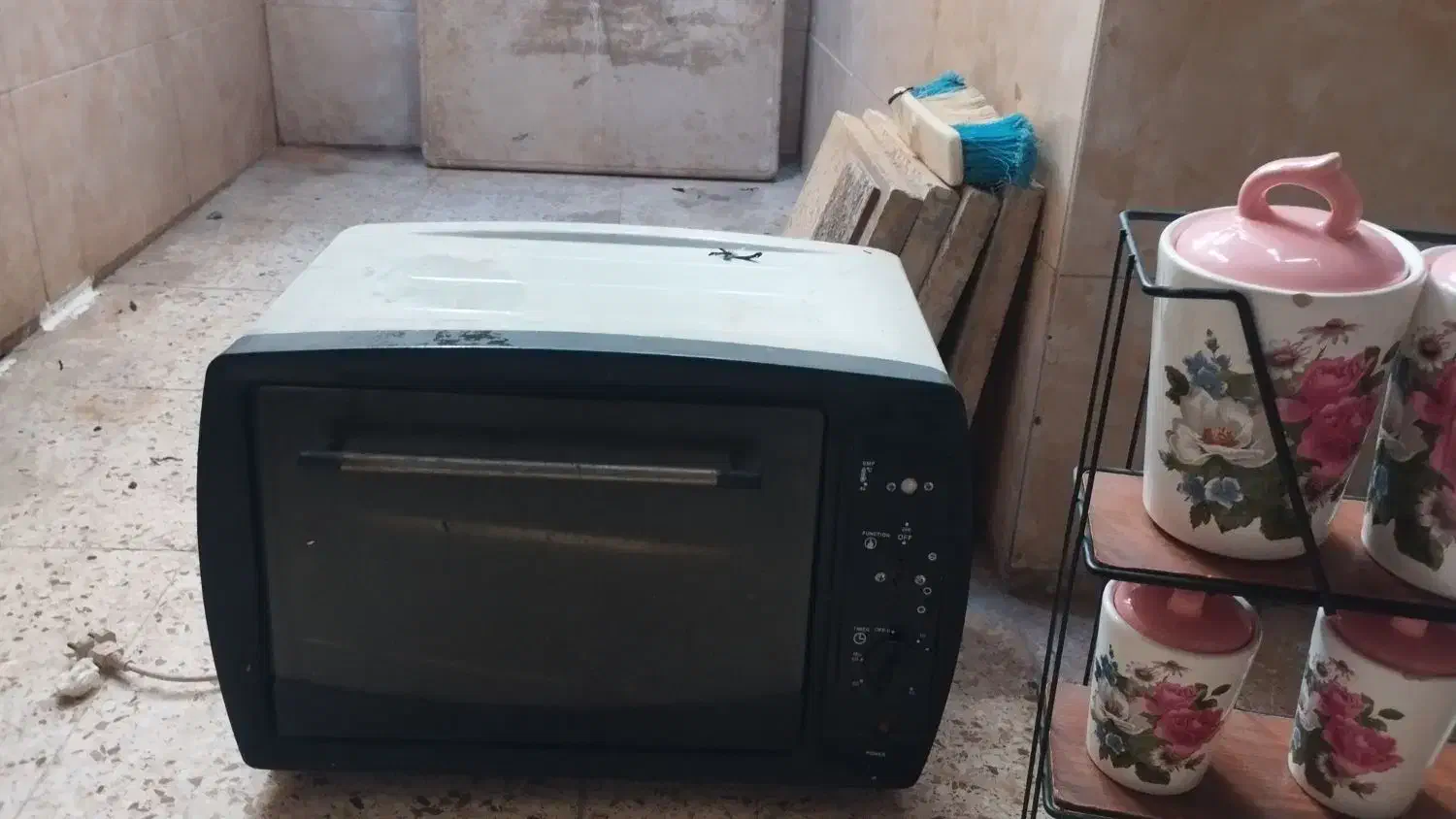 مقداری وسایل خونه|لوستر و چراغ آویز|شوشتر, |دیوار