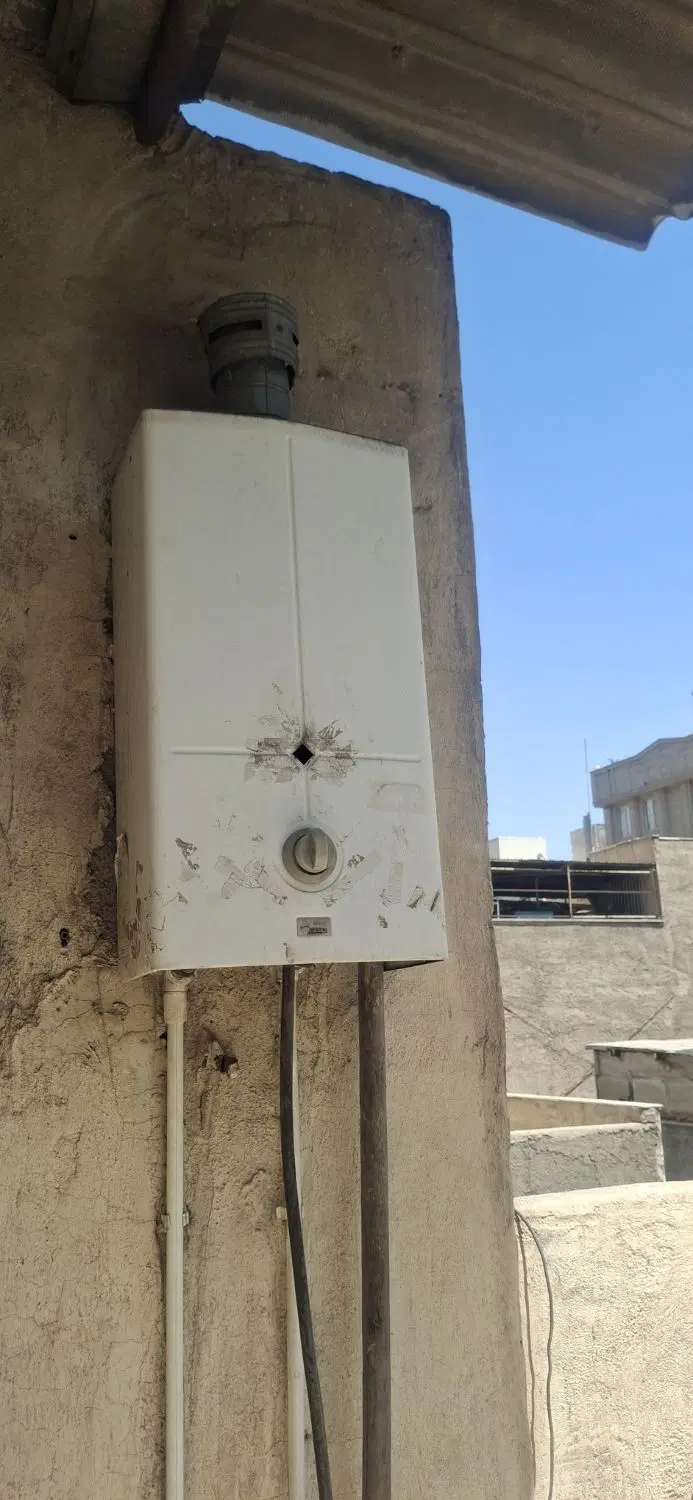 خریدار آبگرمکن دست دوم تعویض فروش|آبگرمکن، پکیج، شوفاژ|تهران, نازیآباد|دیوار