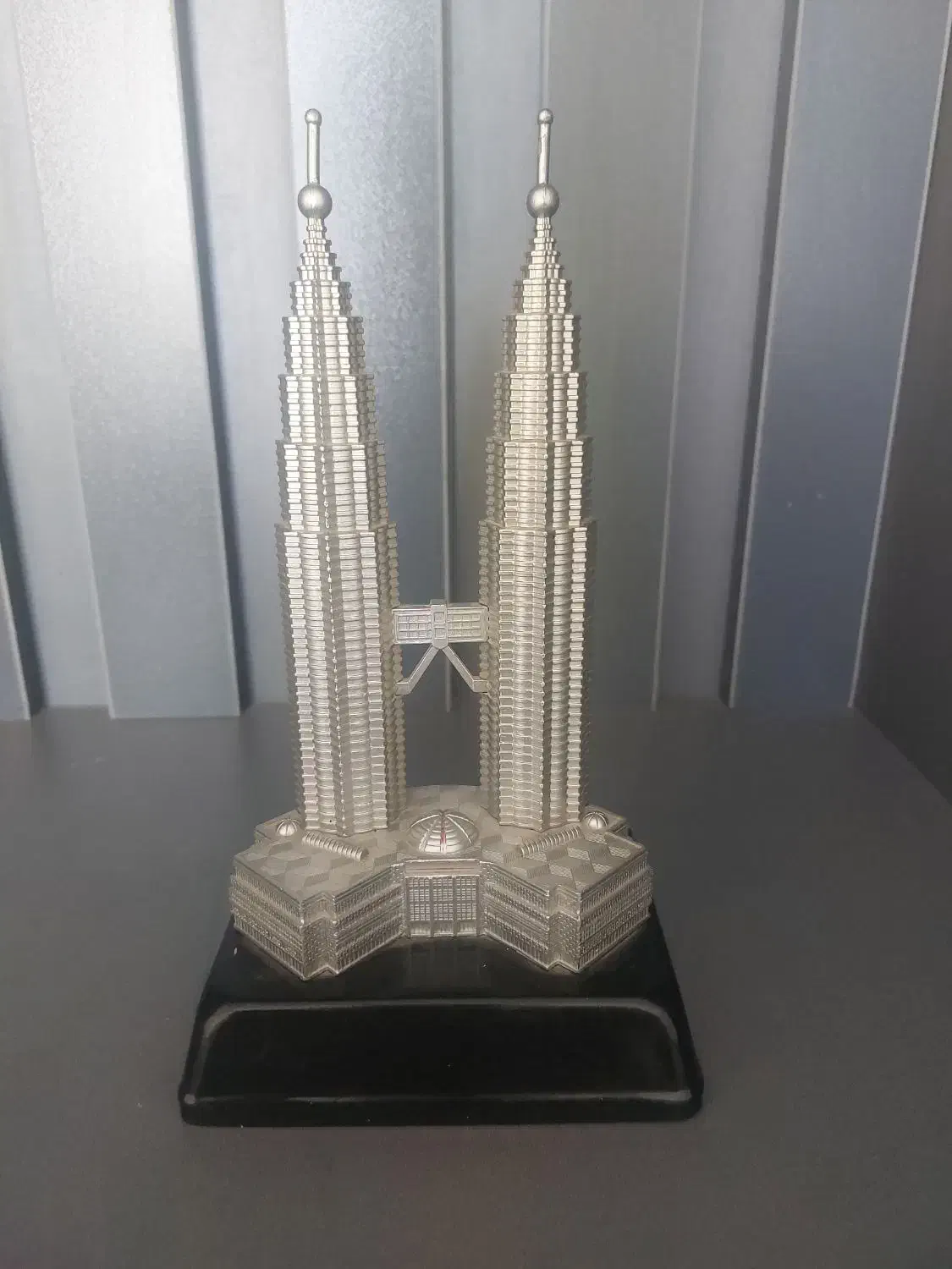 ماکت برج های دوقلو مالزی|مجسمه، تندیس، ماکت|پرند, فاز ۰|دیوار