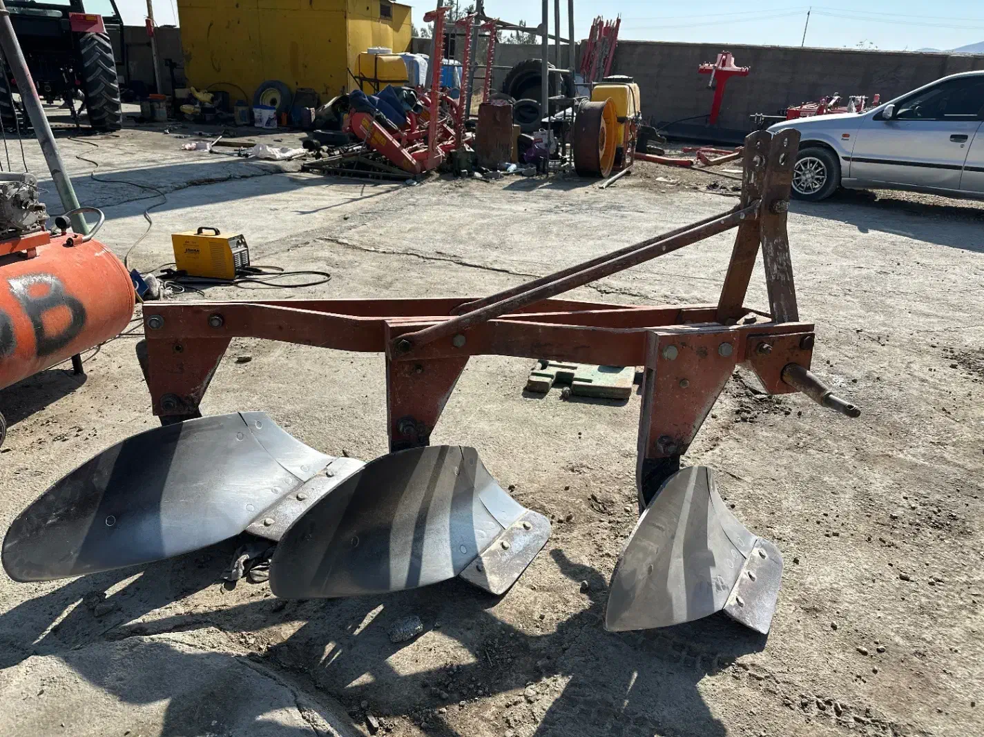 تراکتور گاواهن|ماشینآلات صنعتی|بیضا, |دیوار