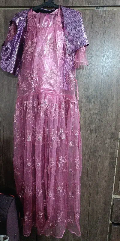 لباس سقزی|لباس|اندیمشک, |دیوار