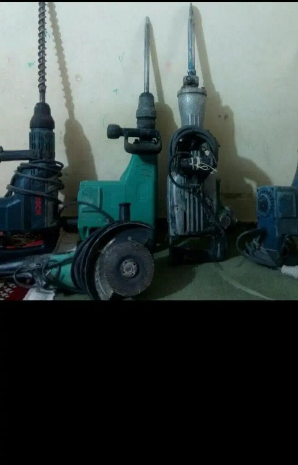 انجام کلیه کارهای تخریب...|خدمات پیشه و مهارت|شیراز, جوادیه|دیوار