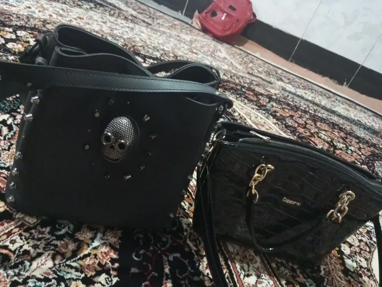 دوعدد کیف|کیف، کفش، کمربند|جوانرود, |دیوار