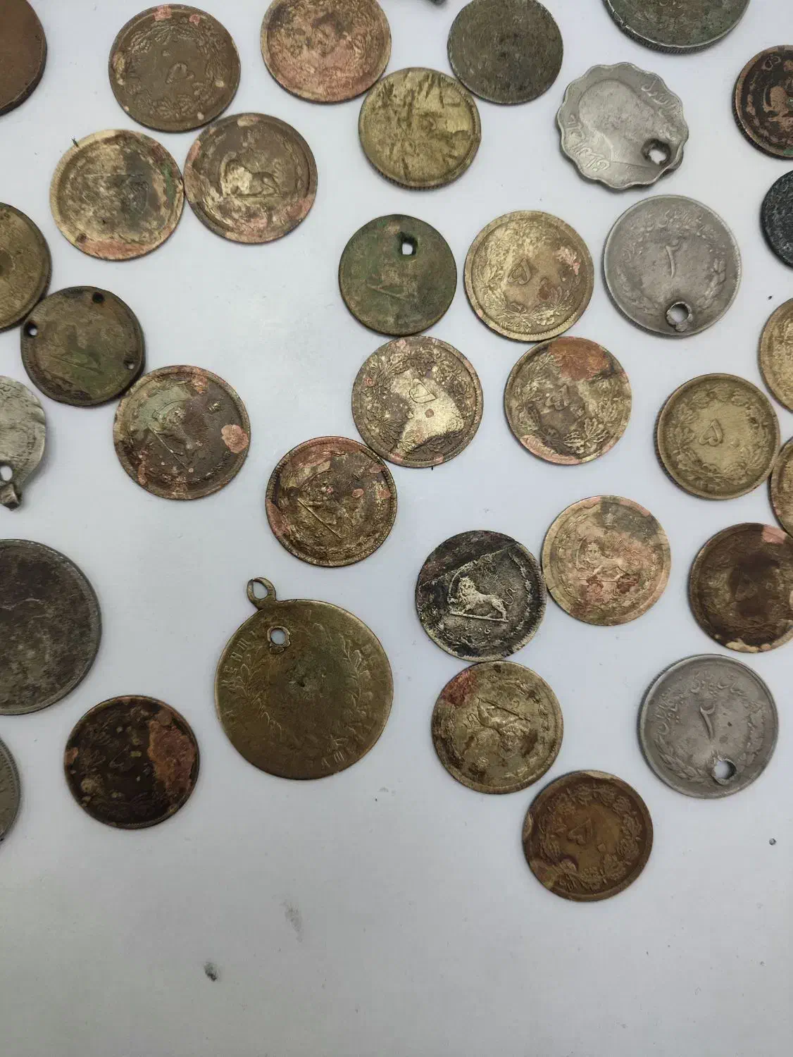 سکه ونشان قدیمی|کلکسیون سکه، تمبر، اسکناس|تبریز, |دیوار