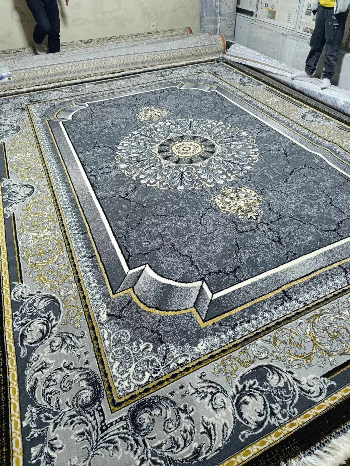 فرش آرش نقد و اقساط بدون بهره|فرش|سیرجان, |دیوار