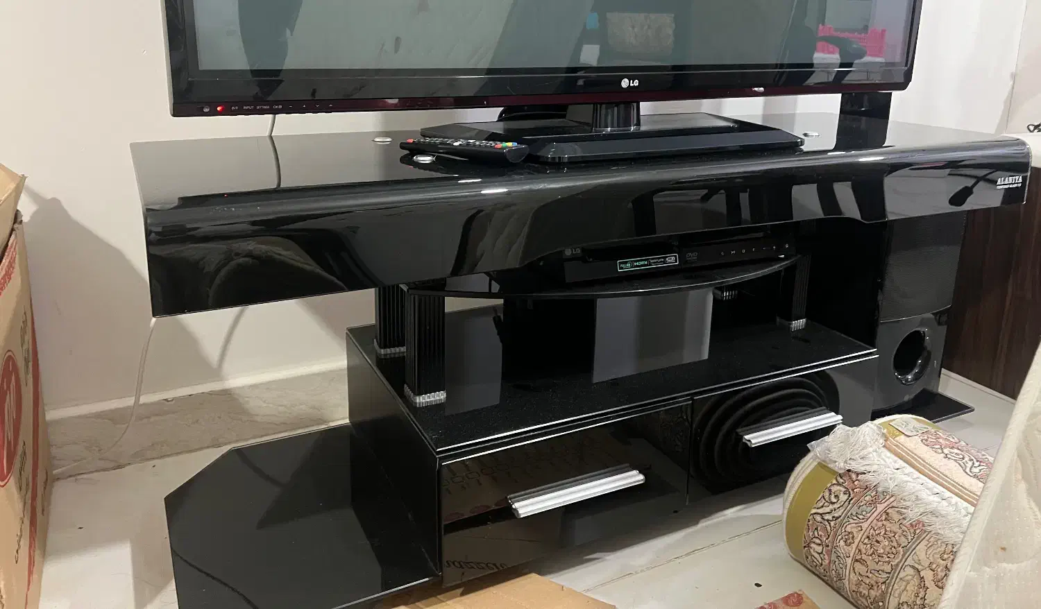 فروش فوری پرده + میز تلویزیون|پرده، رانر، رومیزی|بندرعباس, |دیوار