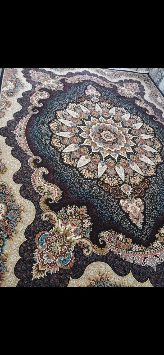 فرش بهارجفت۹ متری۷۰۰تراکم۲۵۵۰ اردهال مشهد|فرش|مشهد, وحید|دیوار