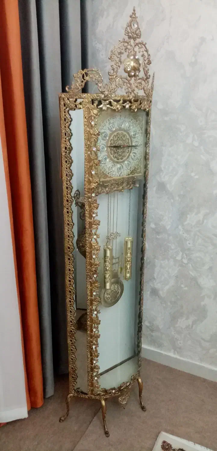 ساعت زمینی و گلدان برنز|ساعت دیواری و تزئینی|تبریز, |دیوار