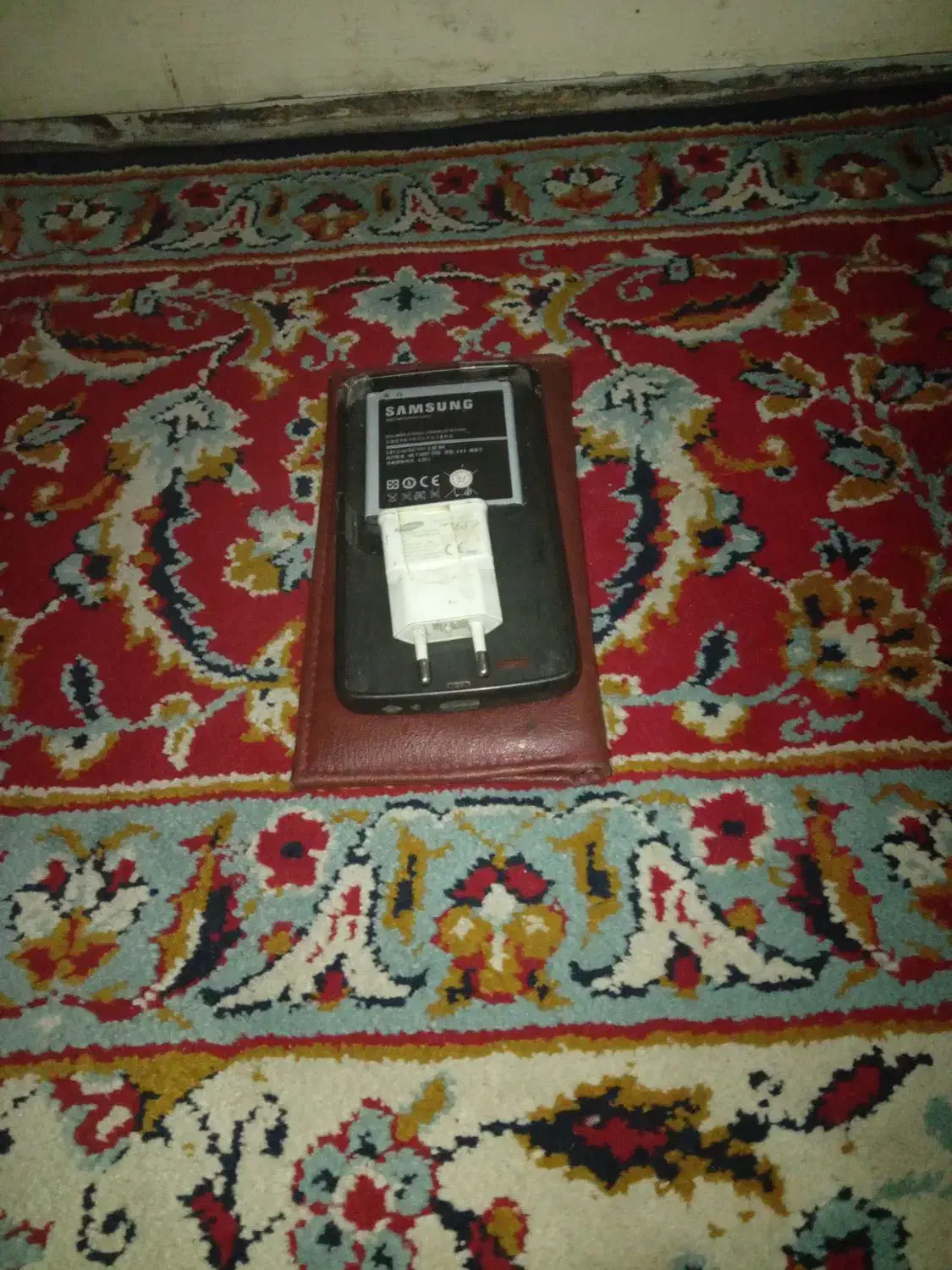 یک عدد کیف یک عدد باتری یک عدد گوشی کاب یک عدد گله|لوازم جانبی موبایل و تبلت|تبریز, |دیوار