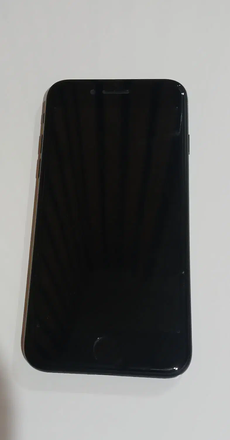 آیفون ( SE) 2020|موبایل|قم, پردیسان|دیوار