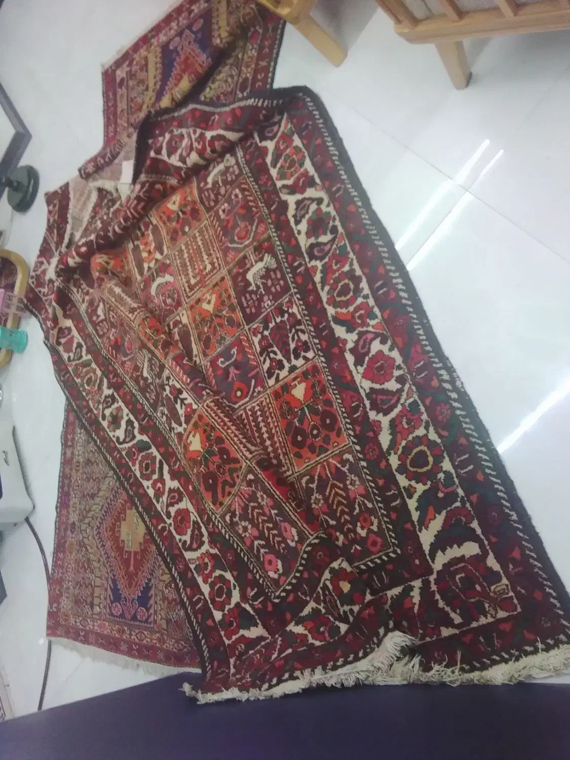 فرش|فرش|پردیس, فاز ۳|دیوار