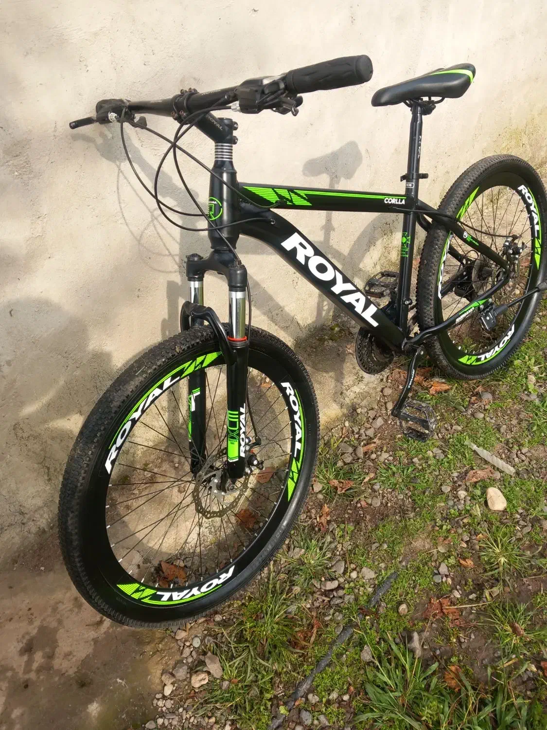 دوچرخه|دوچرخه، اسکیت، اسکوتر|سنگر, |دیوار