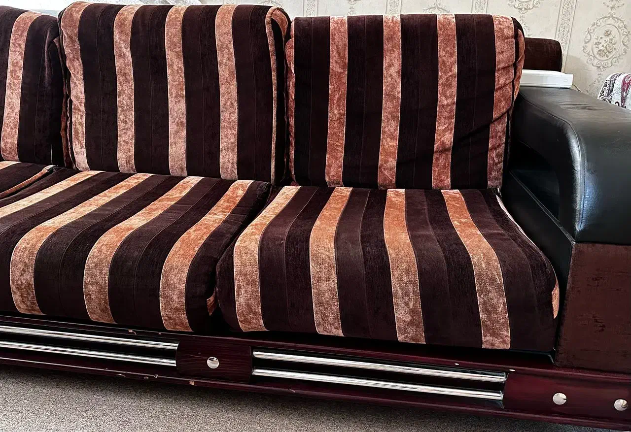 مبل راحتی|مبلمان خانگی و میز عسلی|شاهین‌شهر, فردوسی|دیوار