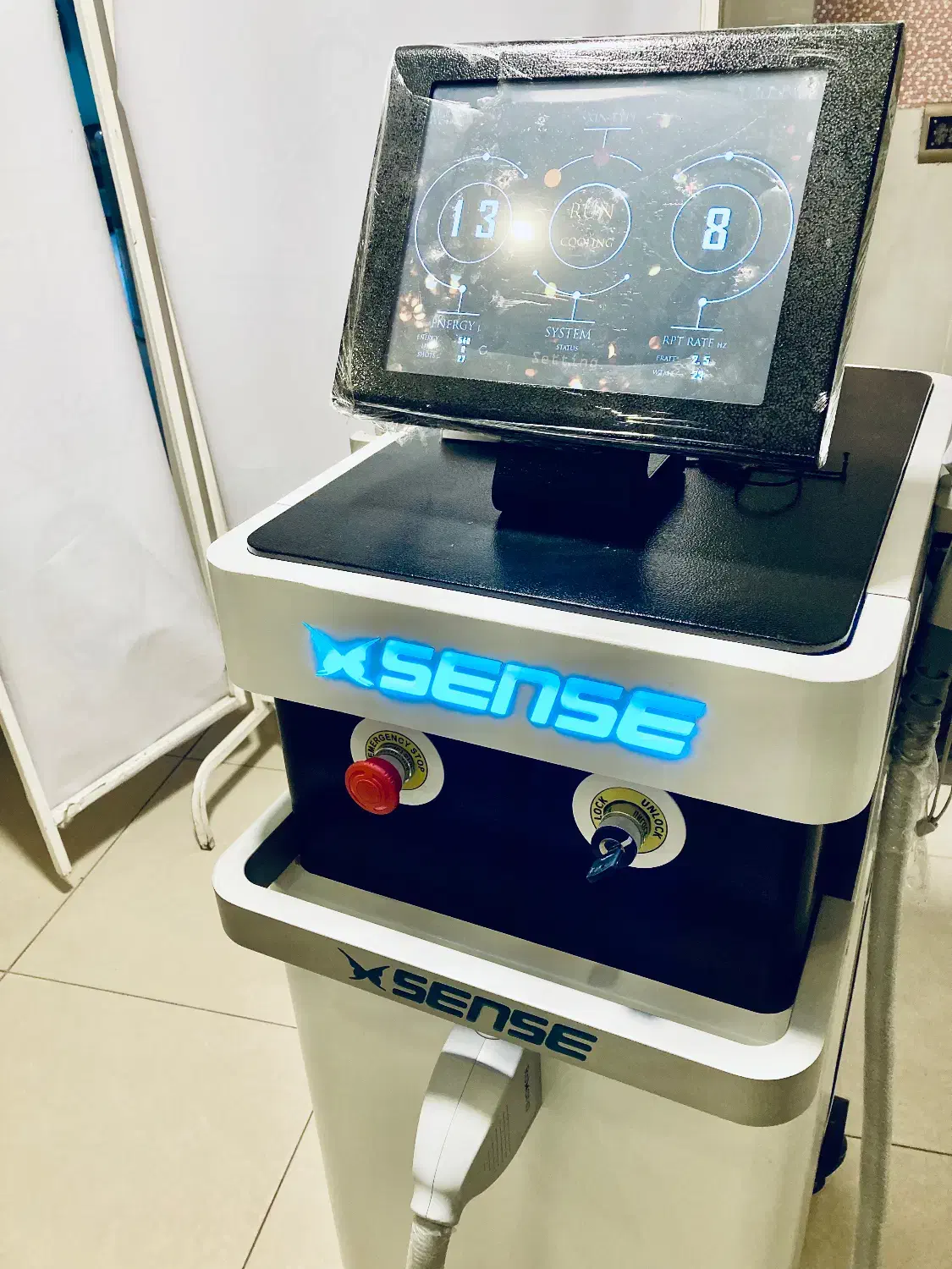 لیزر هایفوتراپی الکترولیز|خدمات آرایشگری و زیبایی|شاهین‌شهر, عطار|دیوار