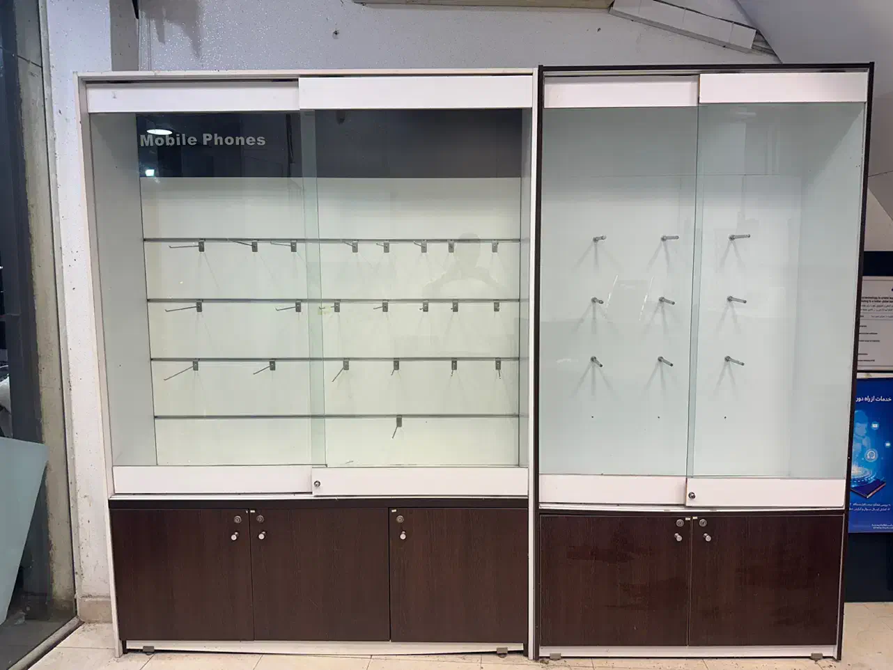 ۲ عدد ویترین فروشگاهی|فروشگاه و مغازه|رشت, رودباری|دیوار