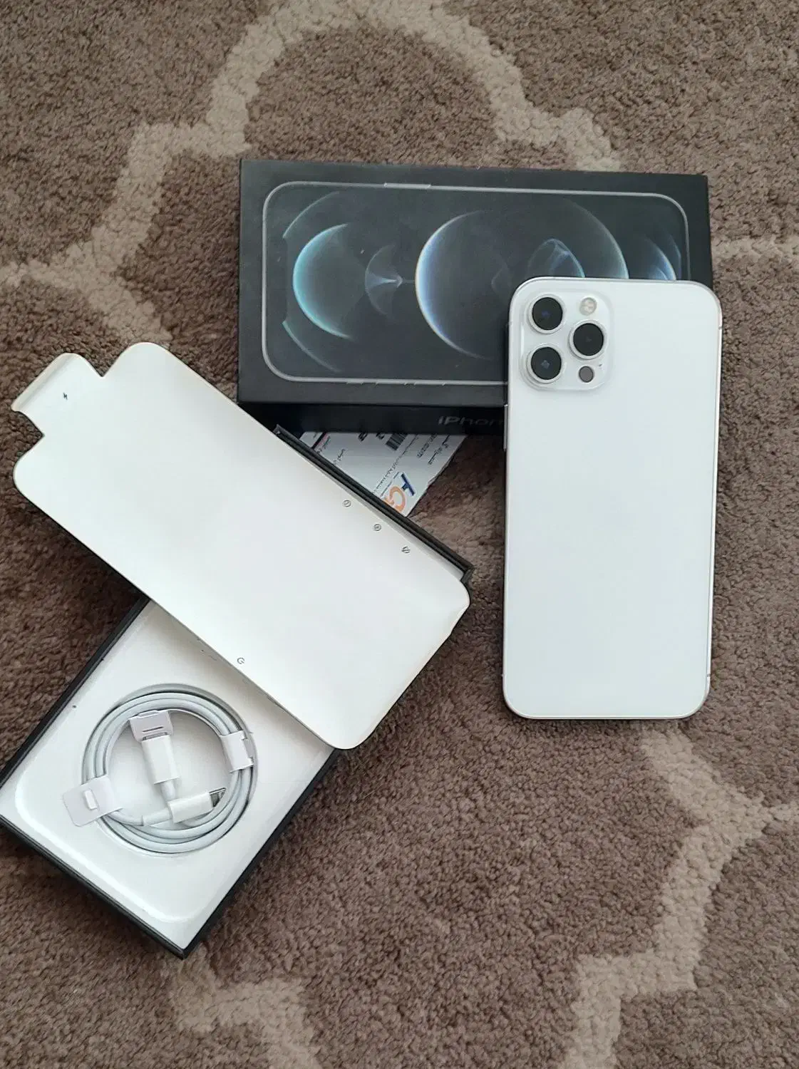 ایفون ۱۲ پرومکس ۲۵۶|موبایل|تهران, گلستان (شهرک راه آهن)|دیوار