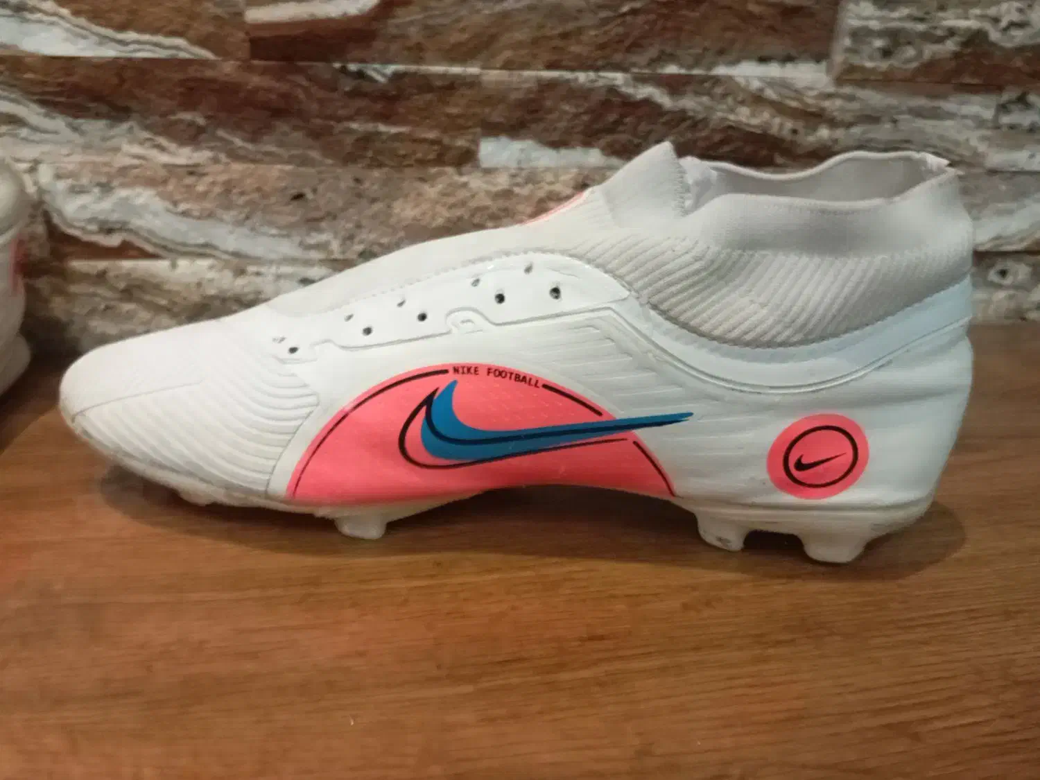 کفش فوتبال چمنی نایک نو ساق دار حرفه ای|کیف، کفش، کمربند|محمدشهر, همایون ویلا|دیوار