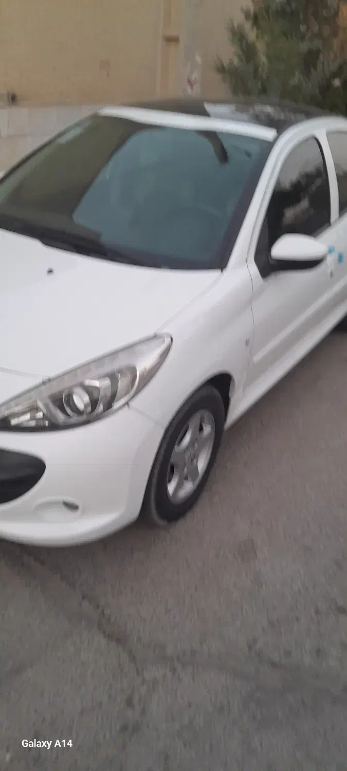 پژو۲۰۷سفید پانامدل۴۰۱فول خونگی|خودرو سواری و وانت|یزد, |دیوار