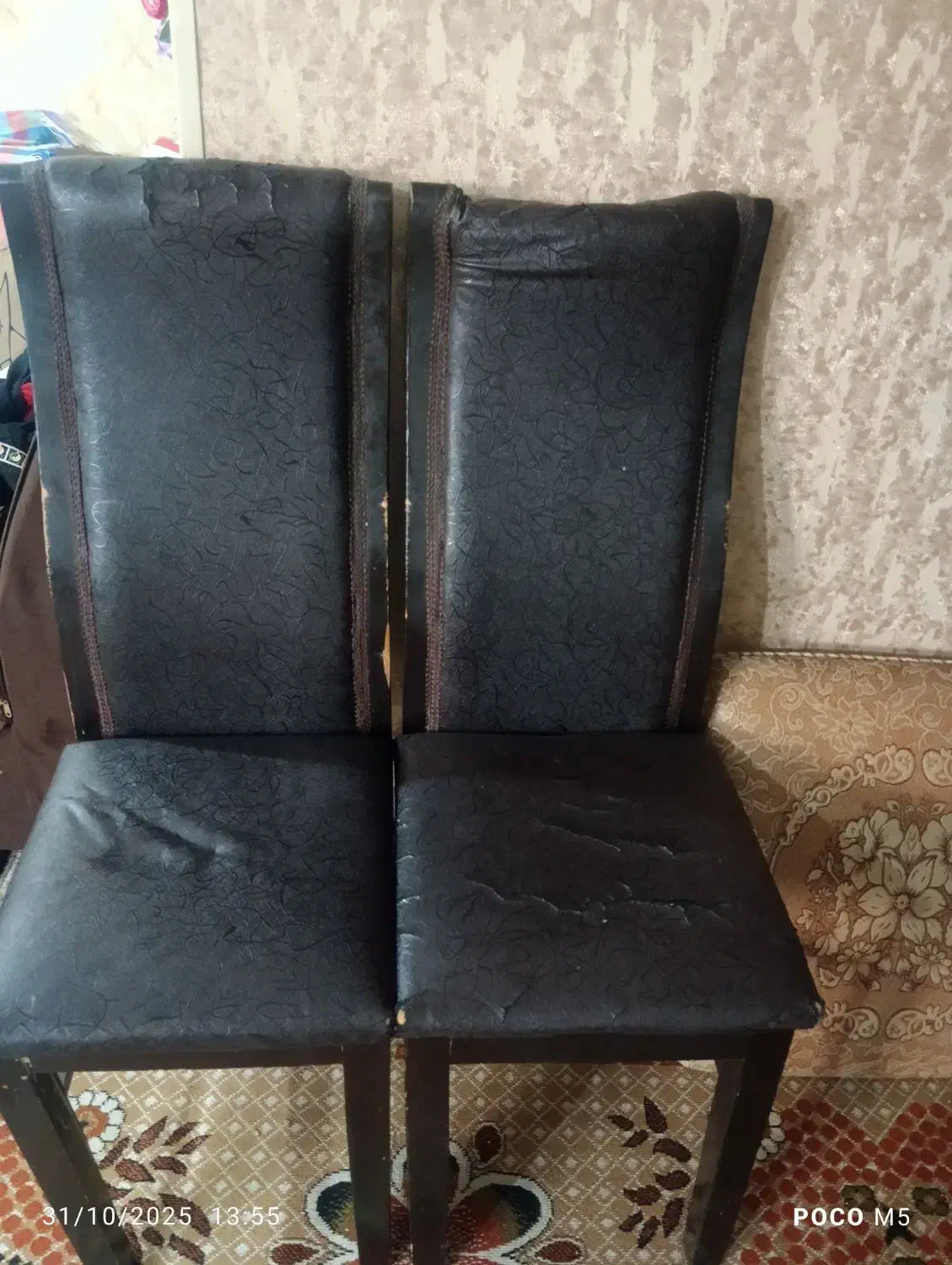 صندلی چوبی|صندلی و نیمکت|دزفول, |دیوار