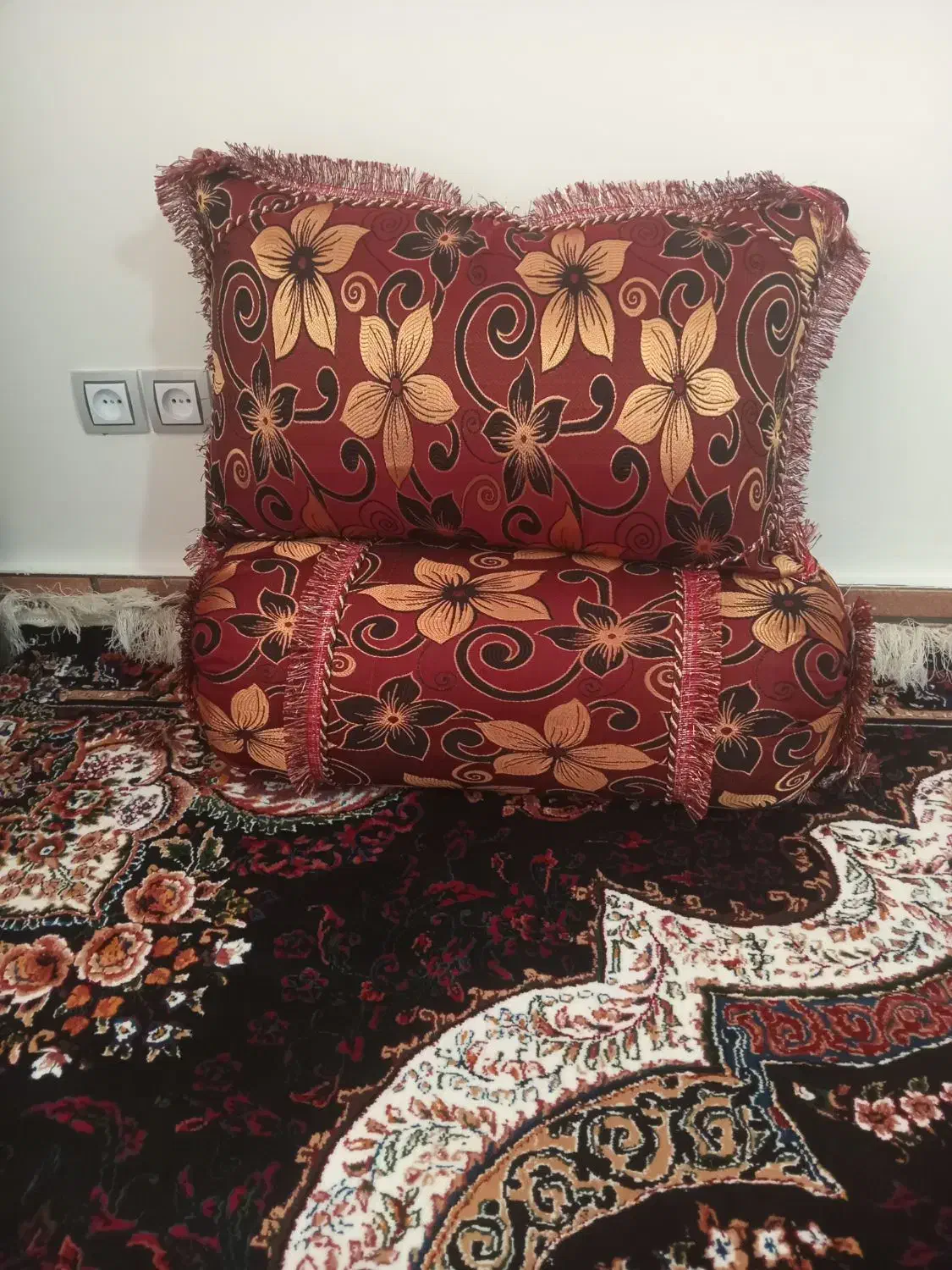 رو بالشتی|رختخواب، بالش، پتو|یاسوج, |دیوار