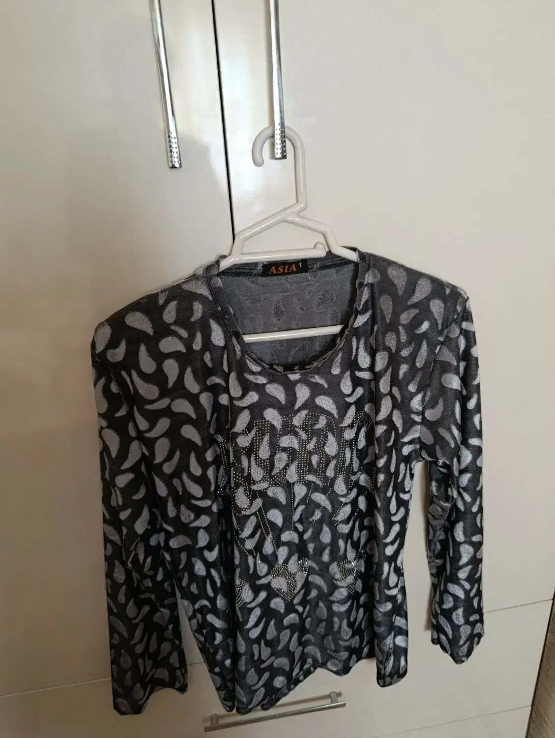 لباس شومیز|لباس|پردیس, فاز ۱۱|دیوار