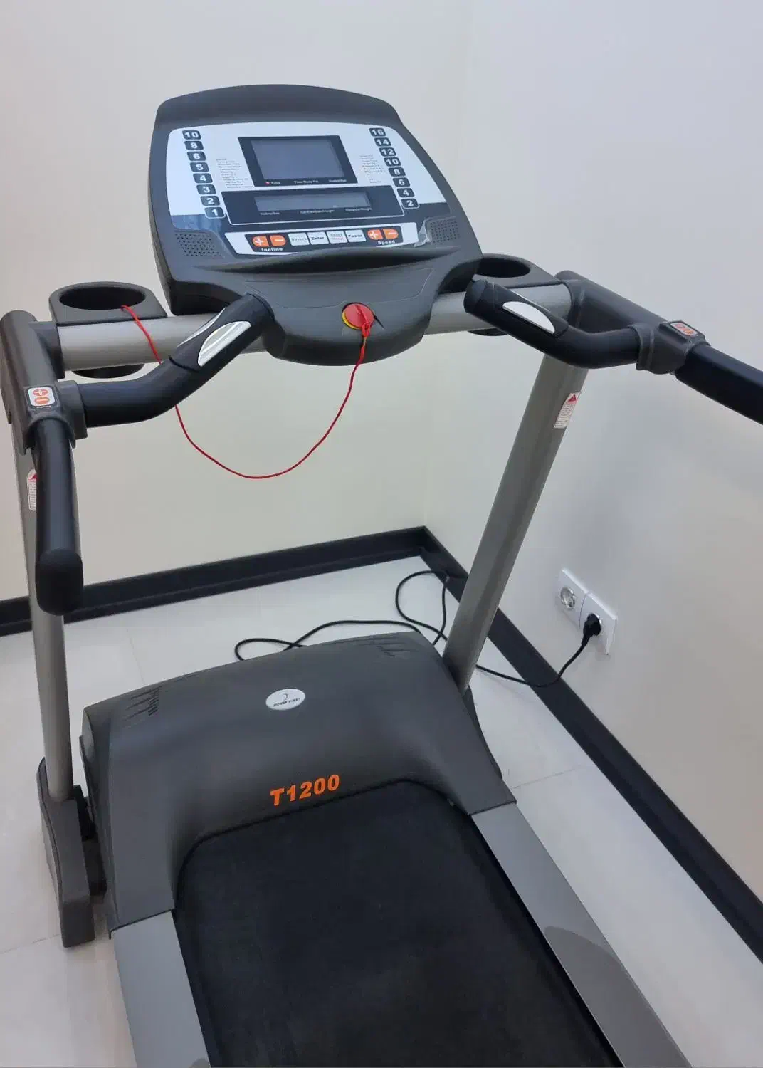 تردمیل پاور فرست مدل T1200|تجهیزات ورزشی|شاهینشهر, عطار|دیوار