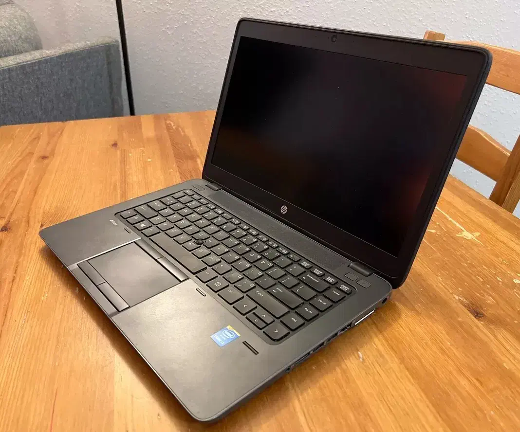 لپ تاپ hp Zbook14 گرافیکدار نسل 5و4 i7 با موس وکیف|رایانه همراه|ساری, |دیوار