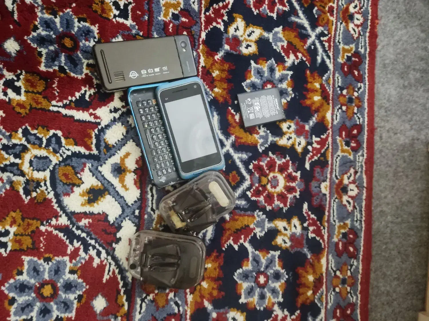 فروش دوتا گوشی قدیمی کلکسیونی عتیقه|موبایل|ارومیه, |دیوار