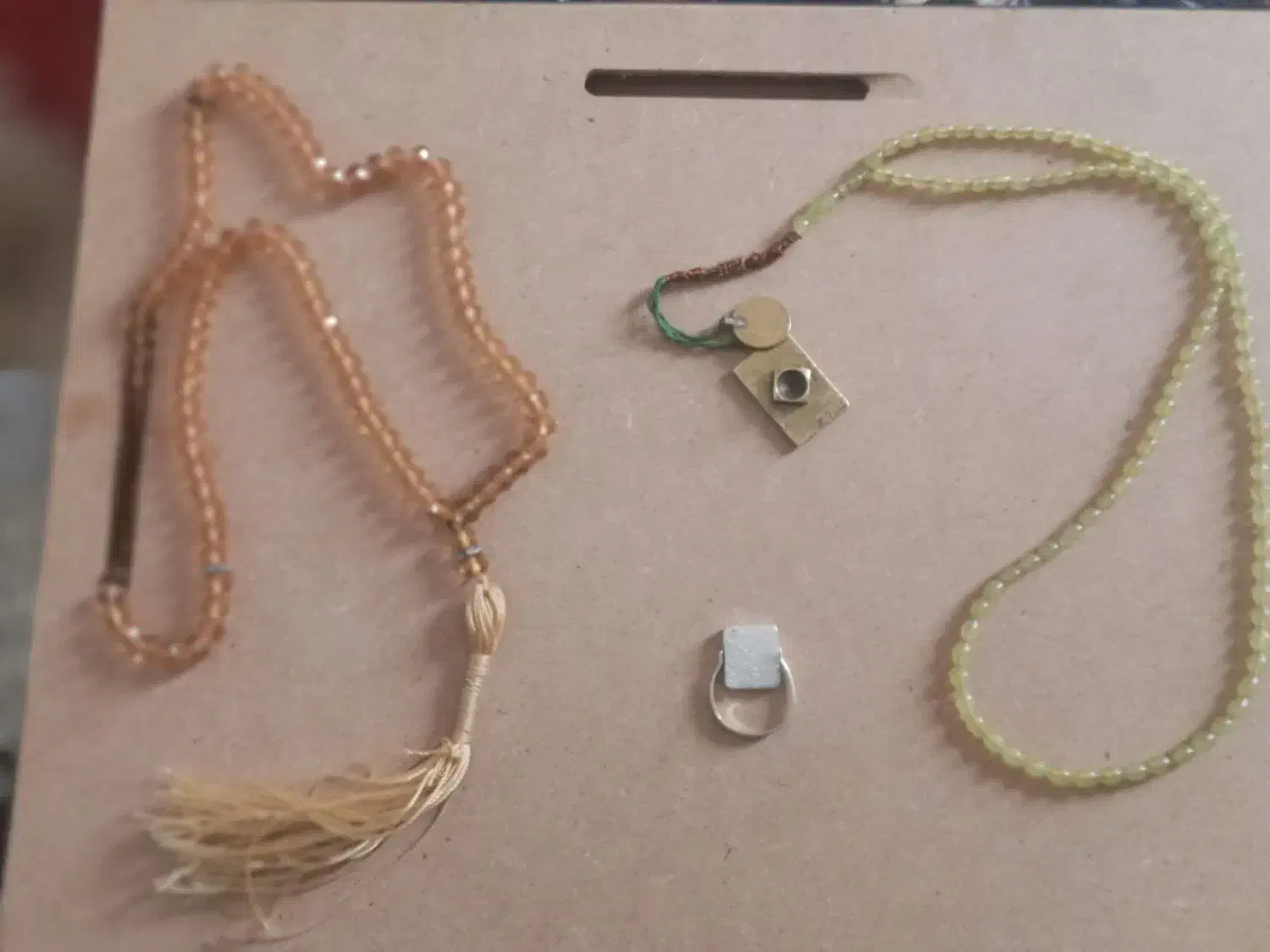 شرف شمش  ّکریستال سلین وانگشتر کهنه|کلکسیون اشیاء عتیقه|فیروزآباد (فارس), |دیوار