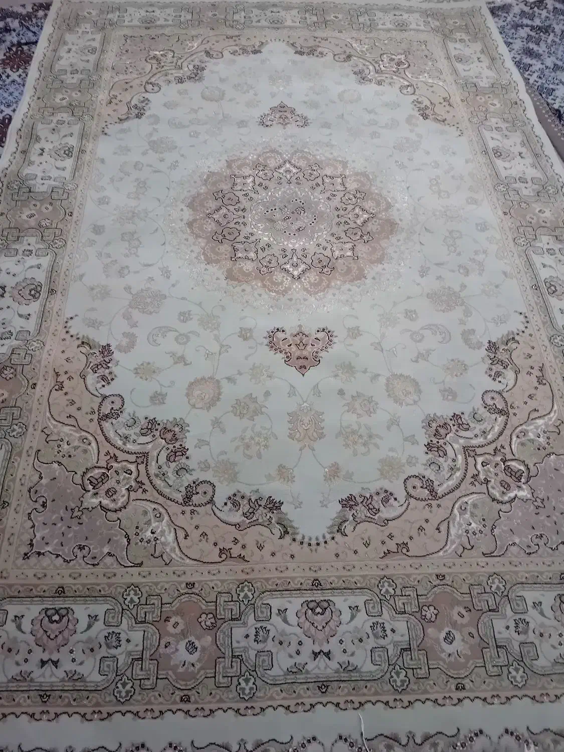 جفت فرش کرم ضخیم|فرش|ارومیه, |دیوار