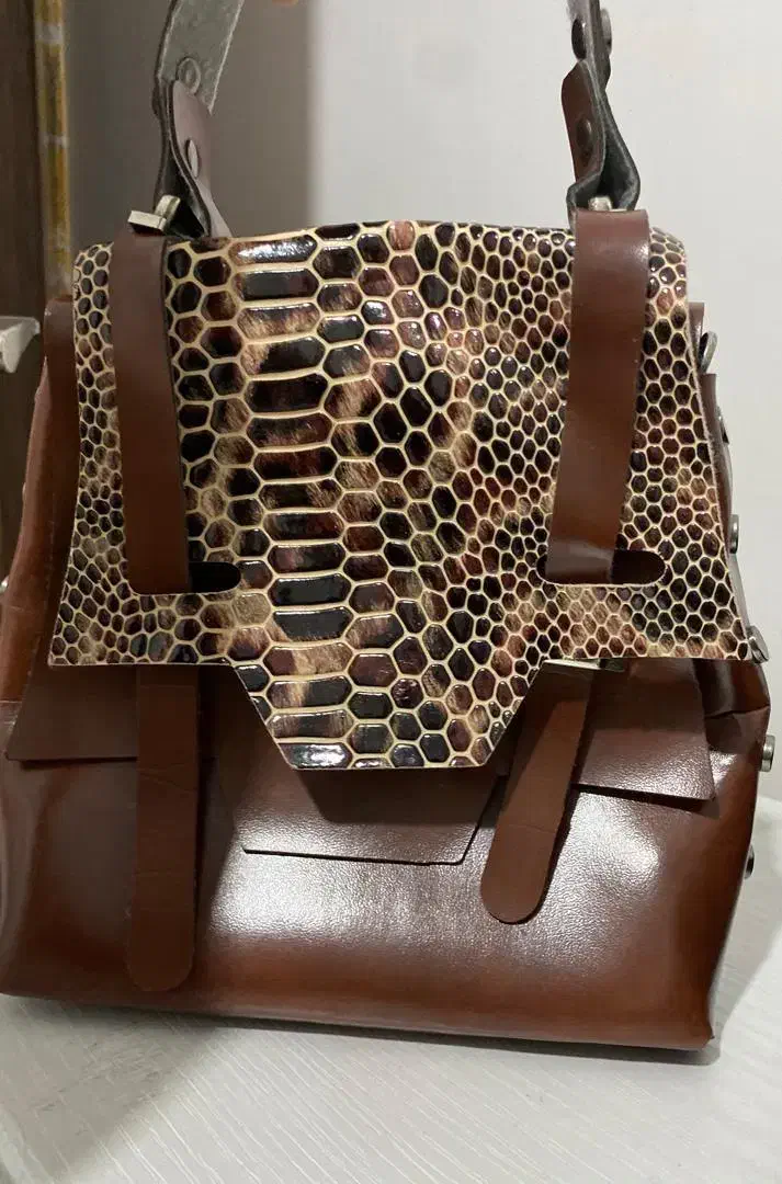 کیف|کیف، کفش، کمربند|ارومیه, |دیوار