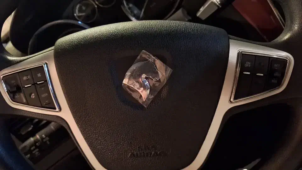 دنا پلاس ۶ دنده معمولی ، مدل ۱۴۰۴|خودرو سواری و وانت|یزد, |دیوار