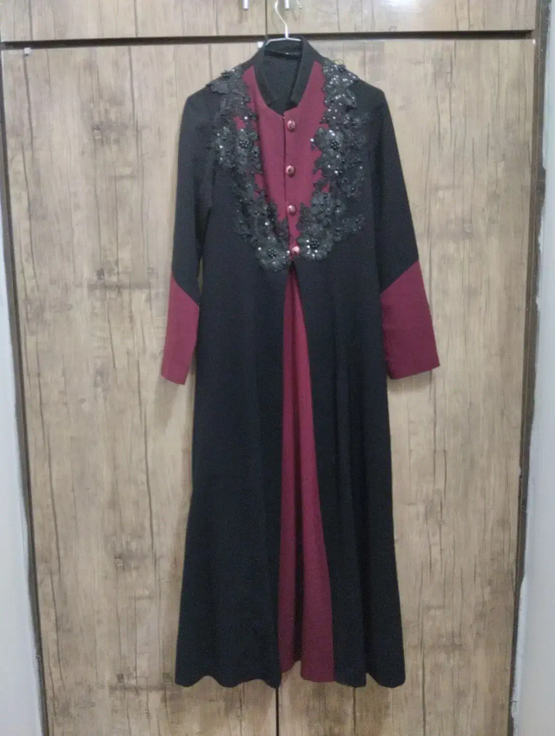 مانتو|لباس|تربت‌حیدریه, داروپخش|دیوار