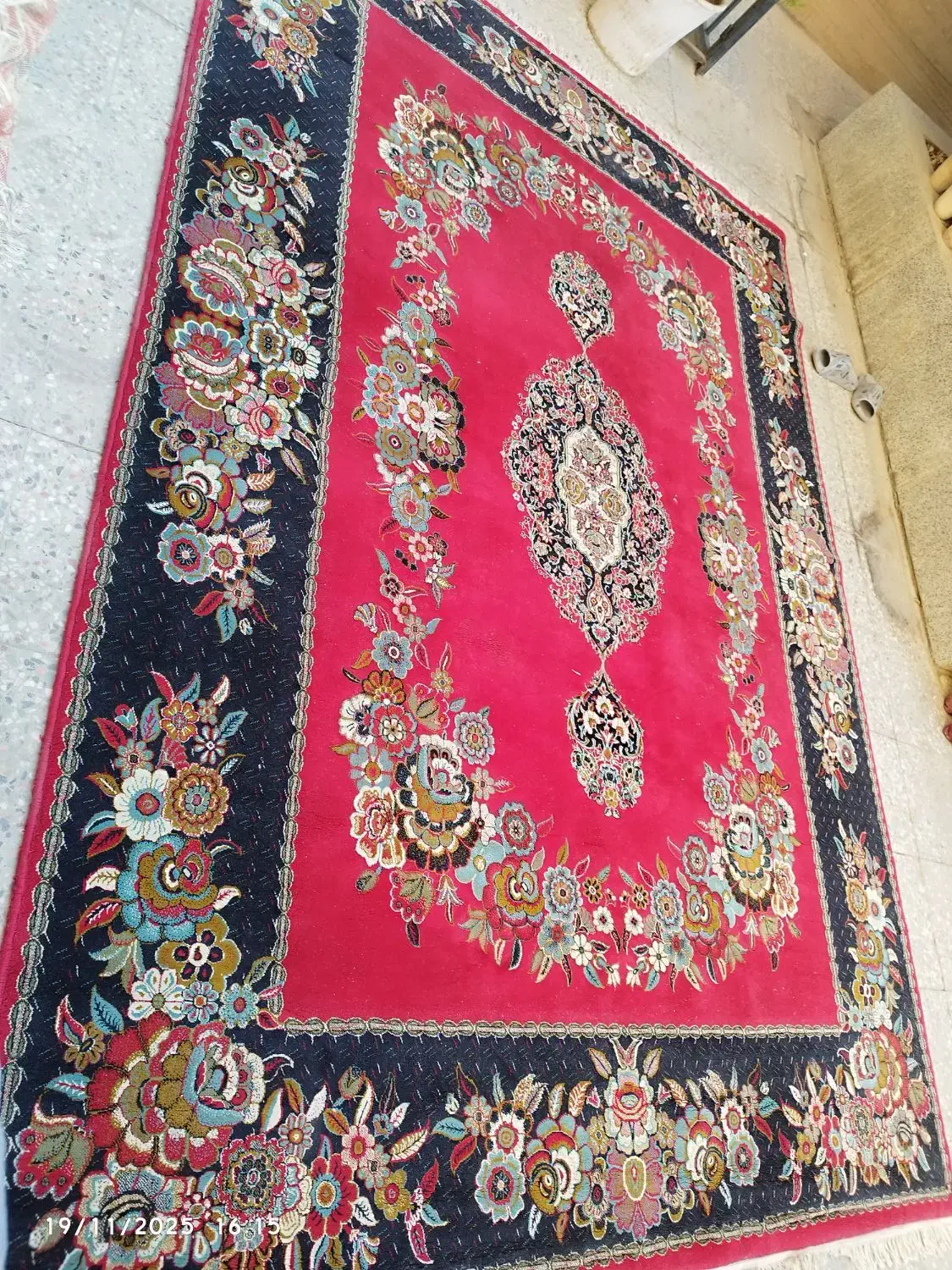 فروش فوری فرش و کناره|فرش|شیراز, درکی|دیوار