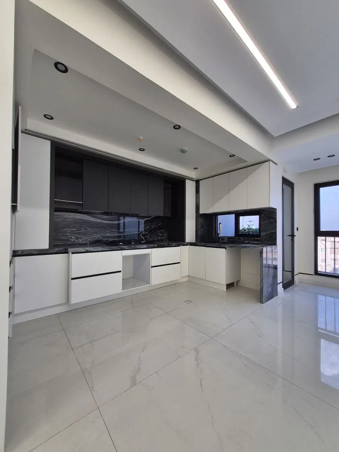 ۱۶۵متر ۳خواب نوساز کلید نخورده مرزداران