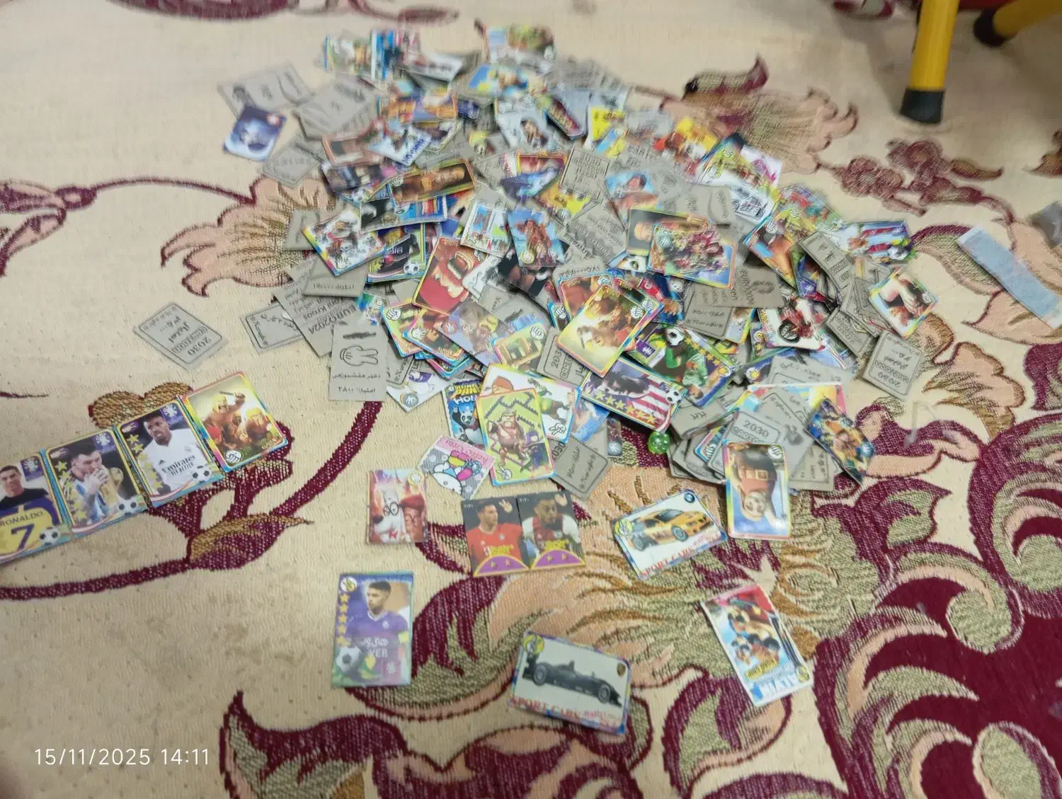 تعدادی چاپ|اسباب‌‌بازی|حمیدیا, |دیوار