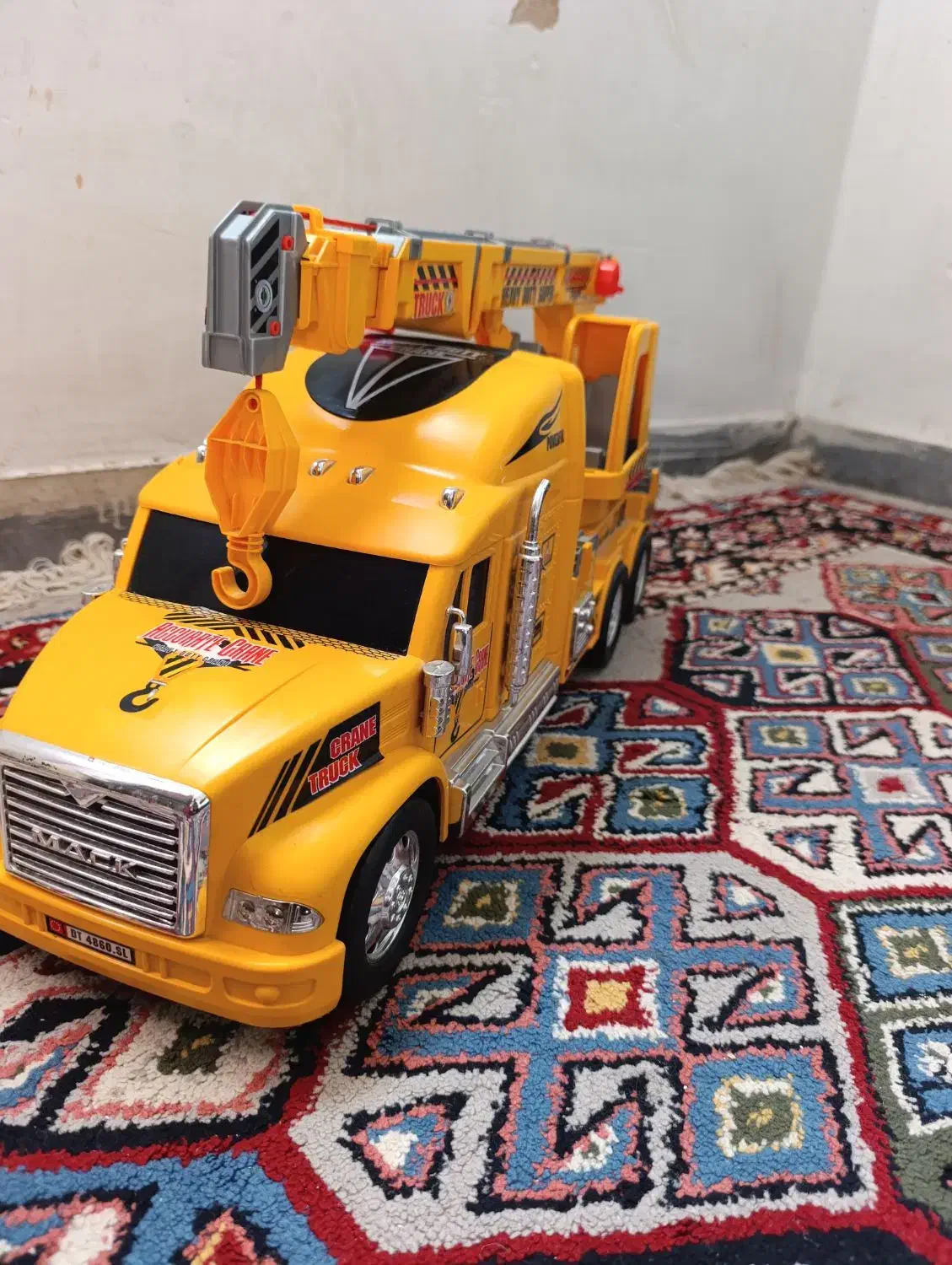 جرسقیل اسباب بازی|اسباب‌‌بازی|صدرا-فارس, فاز ۱|دیوار