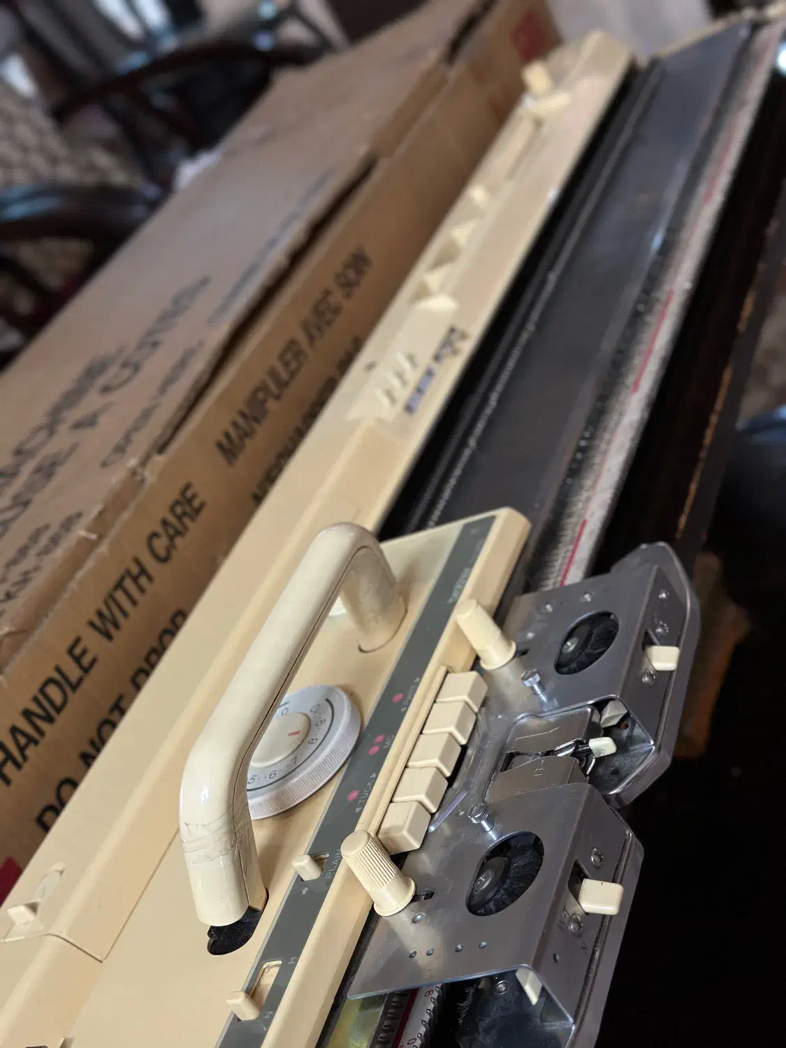 ماشین بافندگی خانگی برادر مدل ۸۶۸|چرخ خیاطی و ریسندگی|شاهین‌شهر, اقبال لاهوری|دیوار