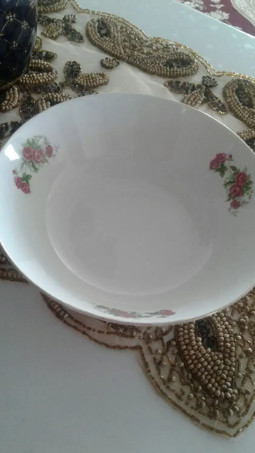 چندقلم ظروف گل سرخ|کلکسیون اشیاء عتیقه|میاندوآب, |دیوار