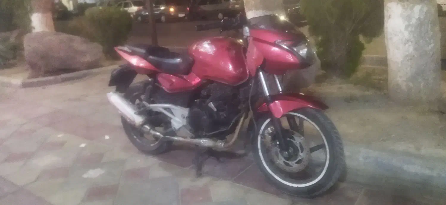 پالس ۲۲۰ باجاج|موتورسیکلت|وحیدیه, |دیوار