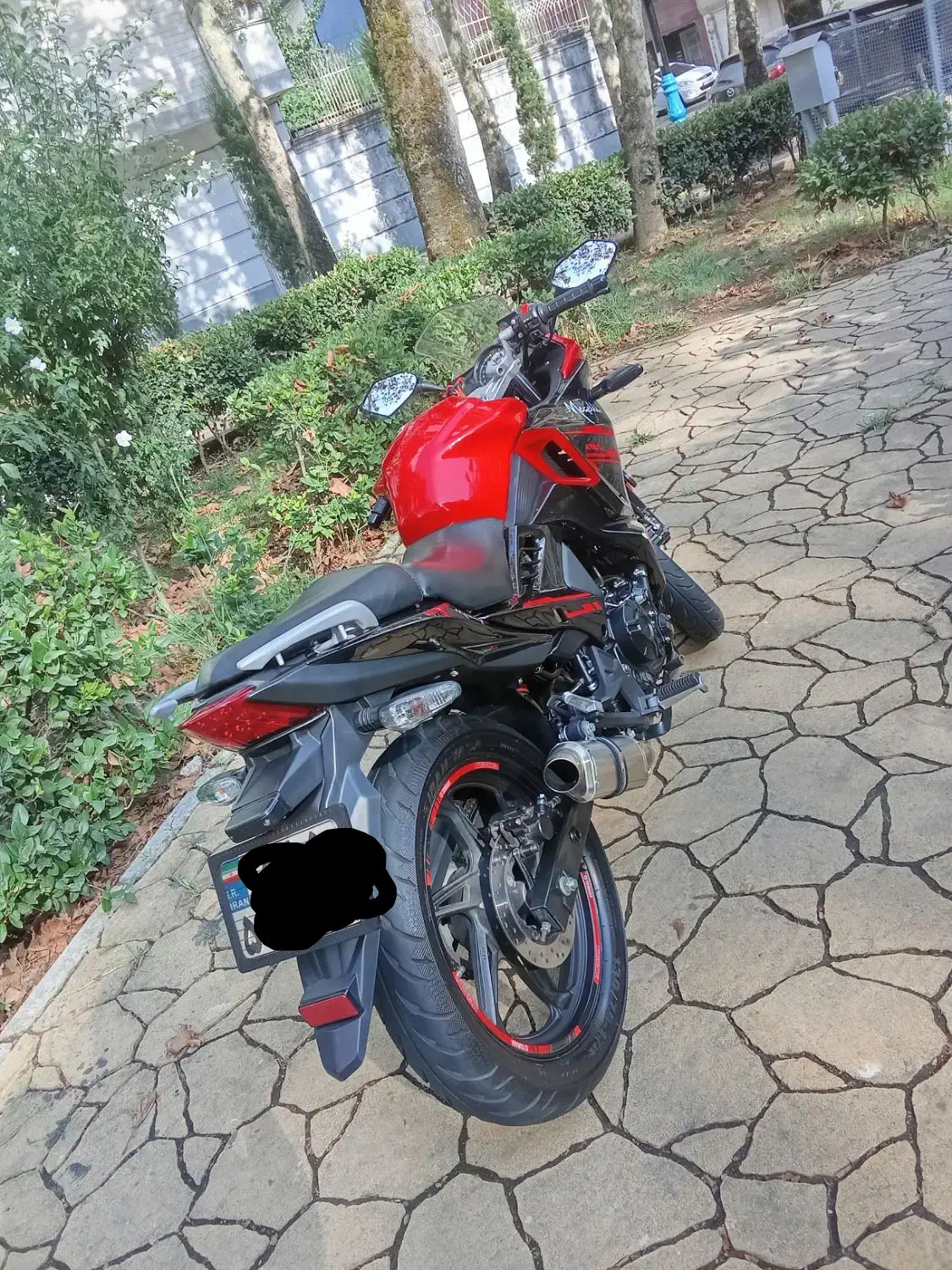 مگلی ۲۰۰ آس آس|موتورسیکلت|رشت, پیرکلاچای|دیوار