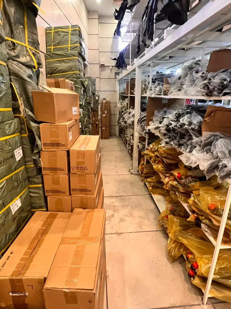 لوازم یدکی و بدنه نو و استوک خارجی|قطعات یدکی و لوازم جانبی|شیراز, ریشمک|دیوار