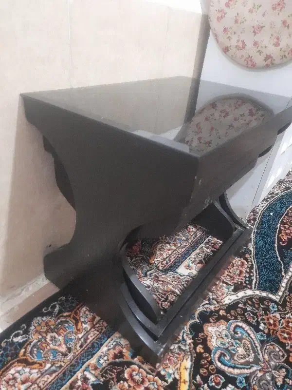 گل میز|مبلمان خانگی و میز عسلی|زرقان, |دیوار