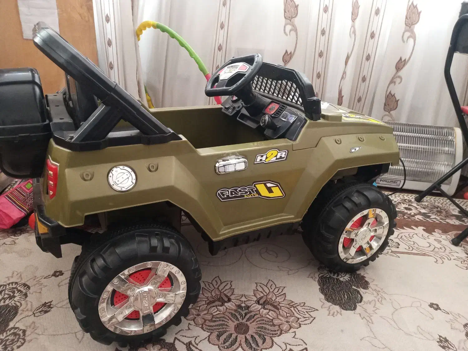 ماشین شارژی دوموتوره|اسباببازی بچه|یزد, |دیوار