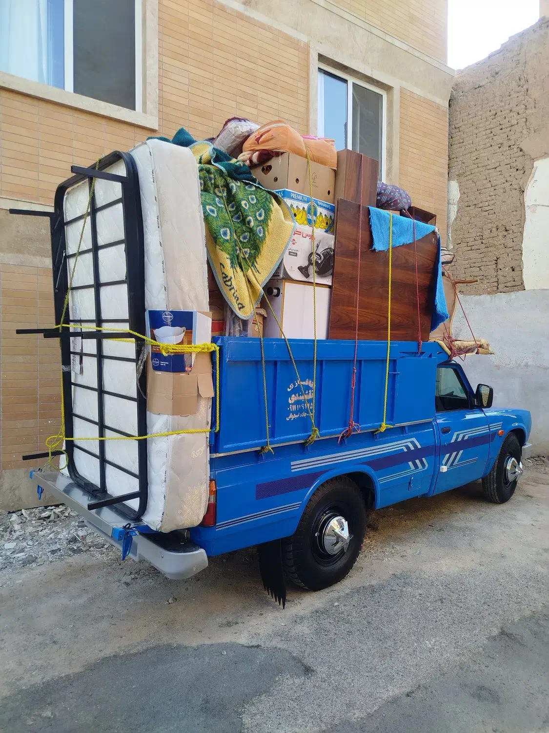 خدمات باربری و اسباب کشی با ماشین و کارگر|خدمات حمل و نقل|سمنان, |دیوار