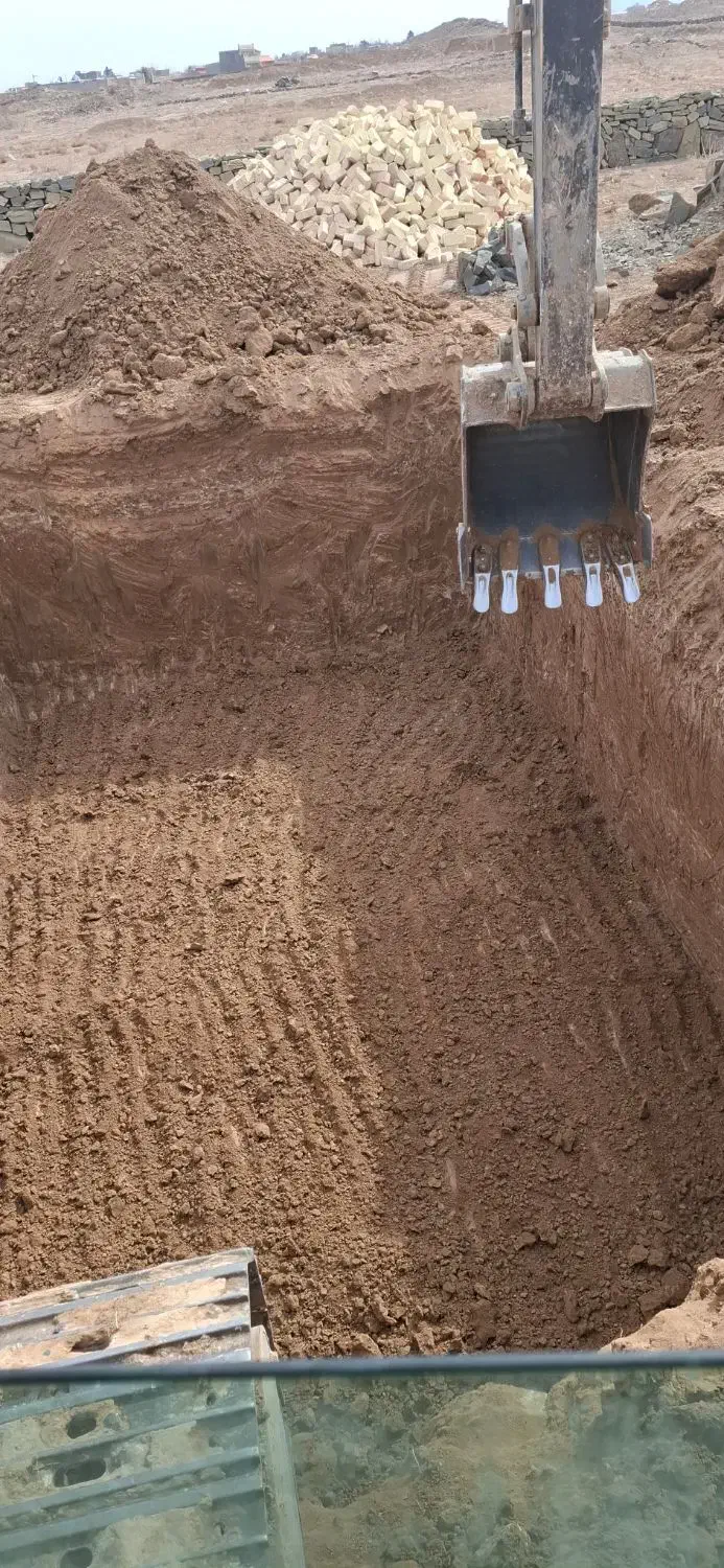 بابکت،مینی بیل و نیسان کمپرسی|خدمات حمل و نقل|قم, قم نو|دیوار