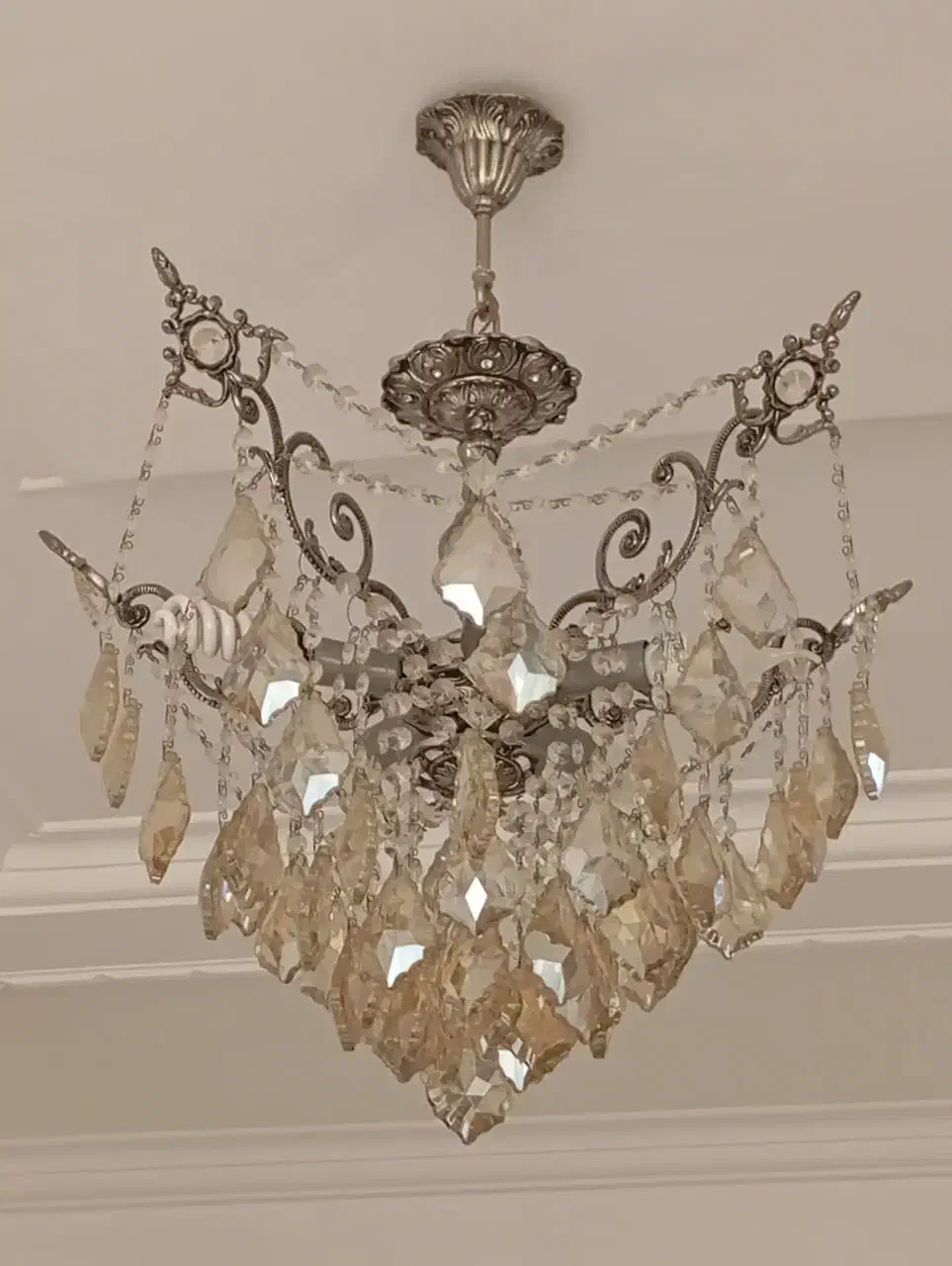 لوستر برنزی|لوستر و چراغ آویز|لنگرود, |دیوار