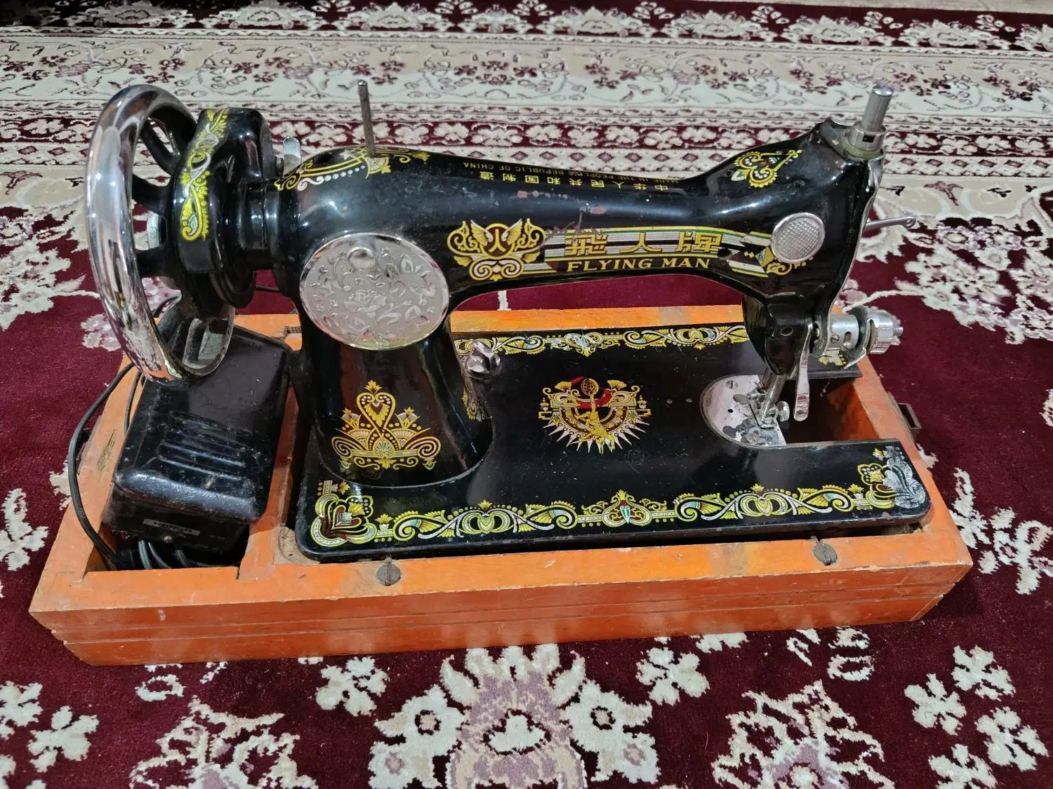 چرخ خیاطی|چرخ خیاطی و ریسندگی|بندر گناوه, |دیوار