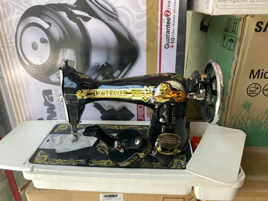 چرغ خیاطی|چرخ خیاطی و ریسندگی|اصفهان, پروین|دیوار